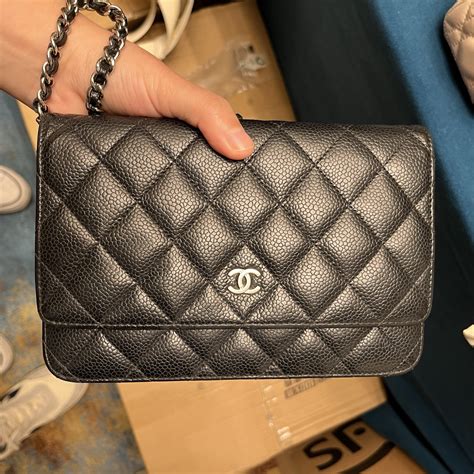 chanel 荔枝皮 银包